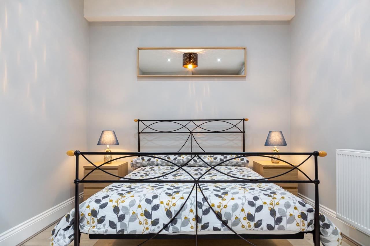 Stunning Property Fully Refurbished Бирмингем Экстерьер фото