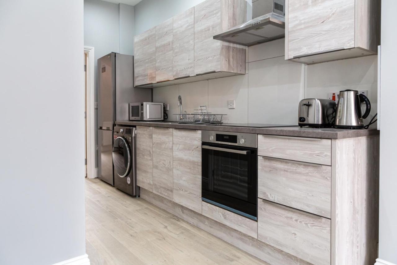 Stunning Property Fully Refurbished Бирмингем Экстерьер фото